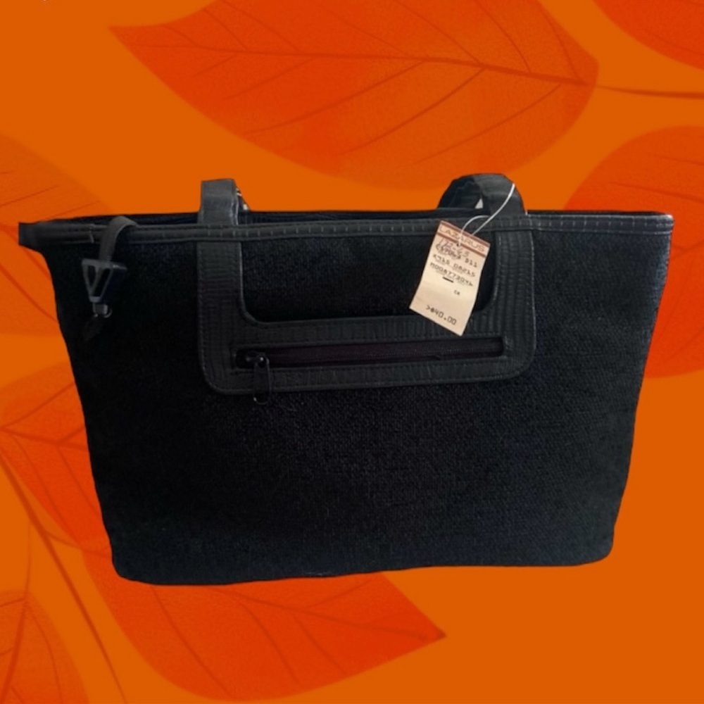 NWT purse,  shoulder bag by Valerie Barad. Several compartments.